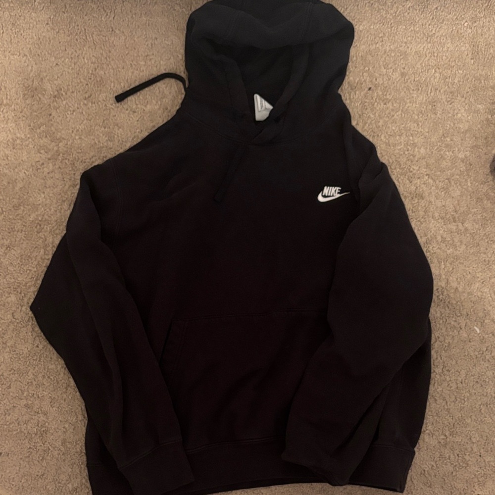 Nike Men's Black Pullover Hoodie